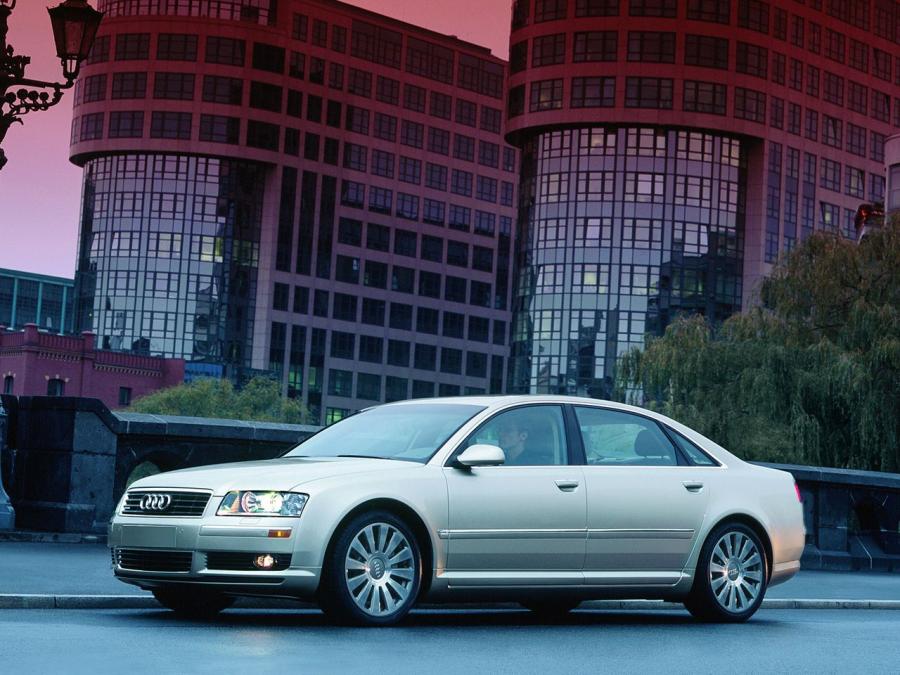  Audi A8 L 4.2 Quattro (D3) 2004 года  (NA) (фото 9 из 19)